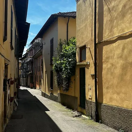 Casa Gio Lägenhet Lesa